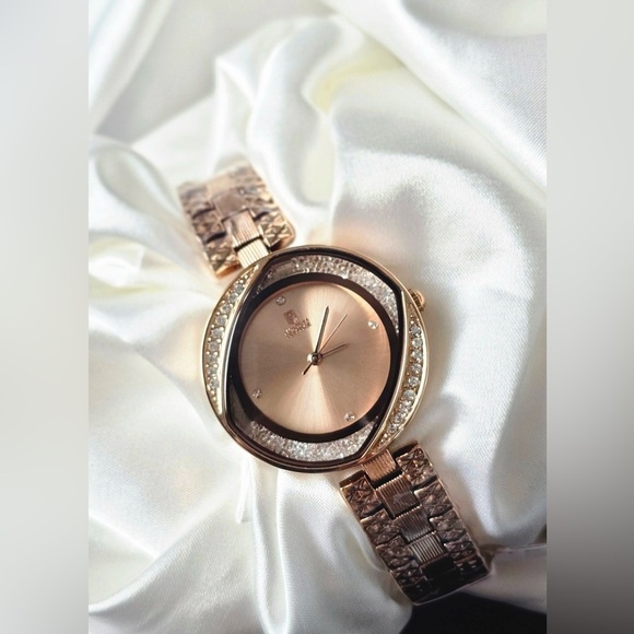 Invicta Accessories - NWT Montres Prestige x Invicta women's watch, model number MPW-0220 retails $199